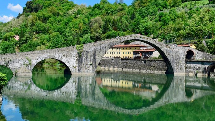 ponte del diavolo lucca